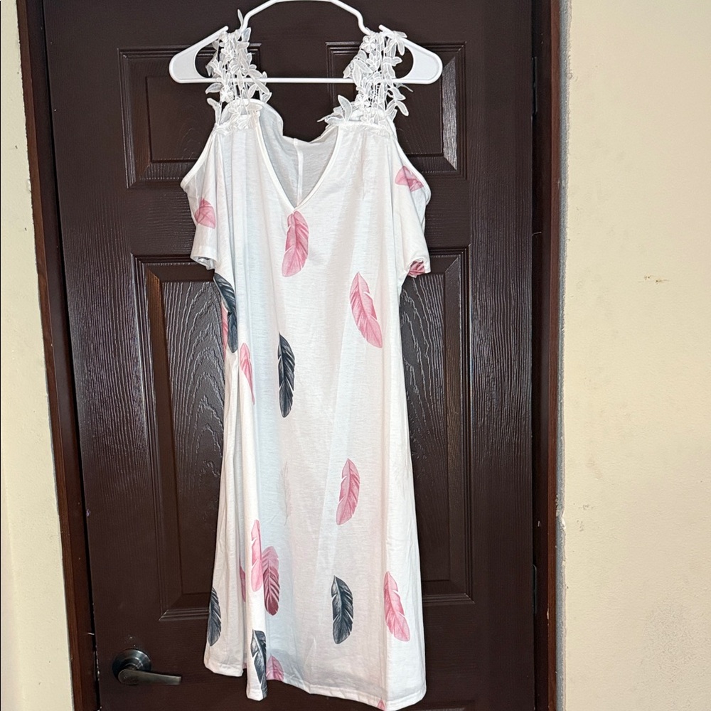 #125–Chic White Midi Dress with Feather Details